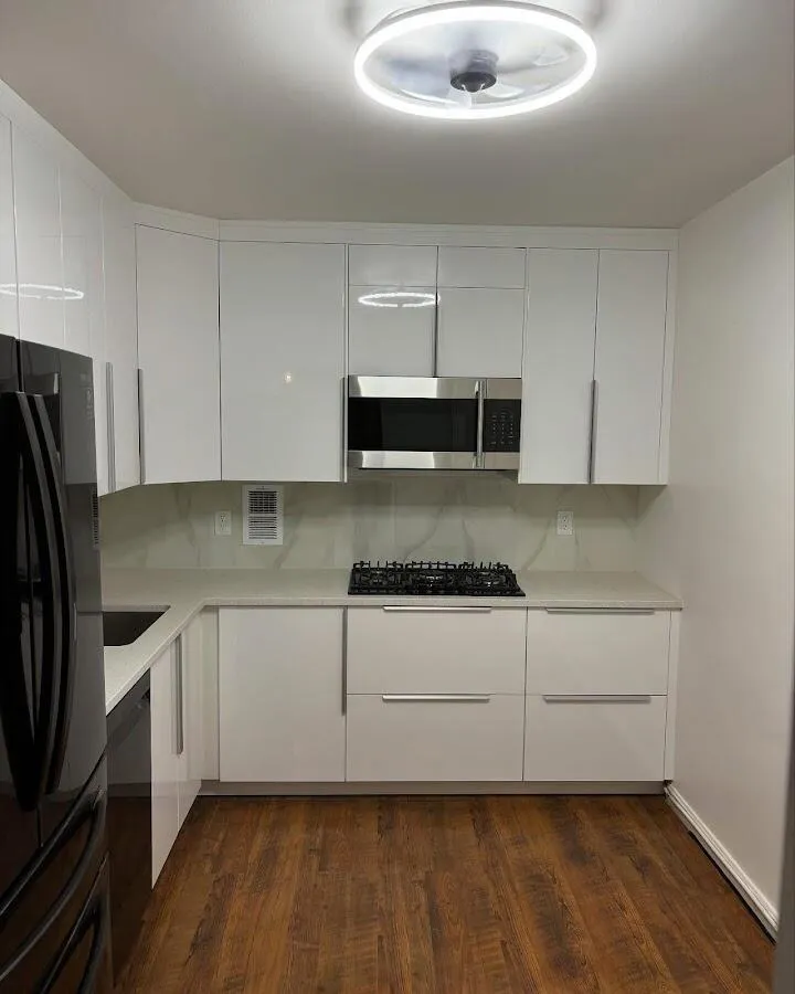 Renovated kitchen with quartz countertops in Rosenberg